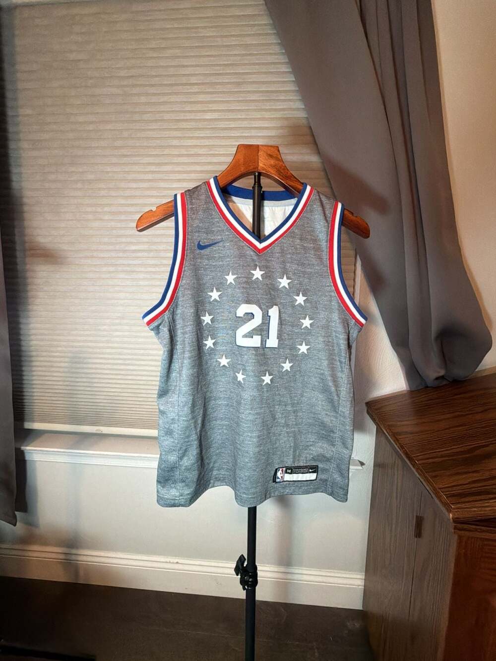 Nike Philadelphia 76ers Joel Embiid 21 Jersey Size M
